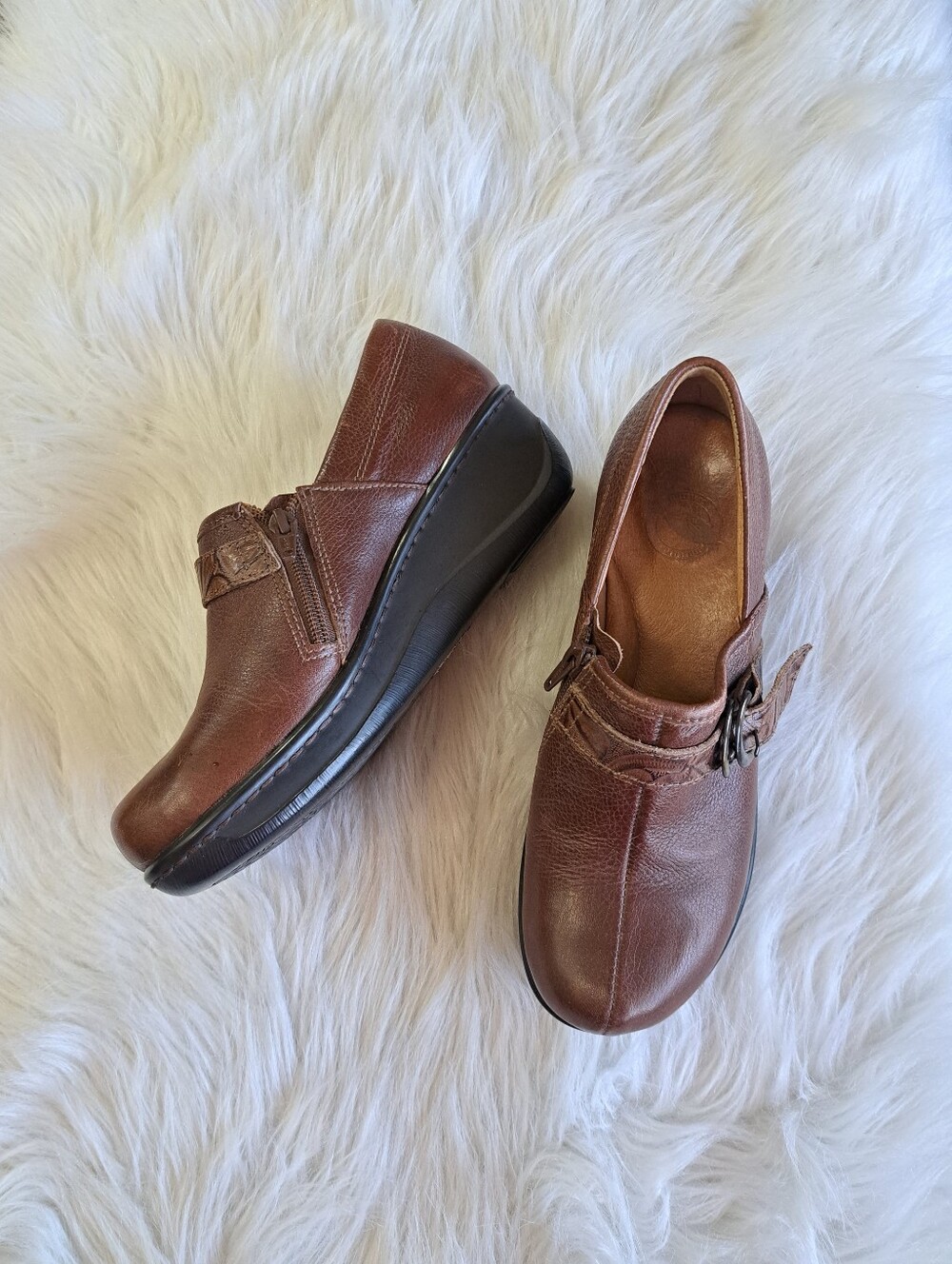 Nurture all-leather casual heels